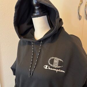 NWOT Champion Black Pullover Hoodie Sweatshirt